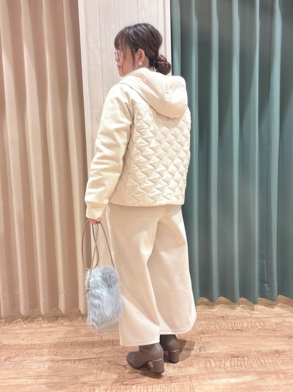 タガさんの「SHOO･LA･RUE｜【洗濯機可】美脚見え あったか圧縮ニット ガウチョパンツ」を使ったコーディネート