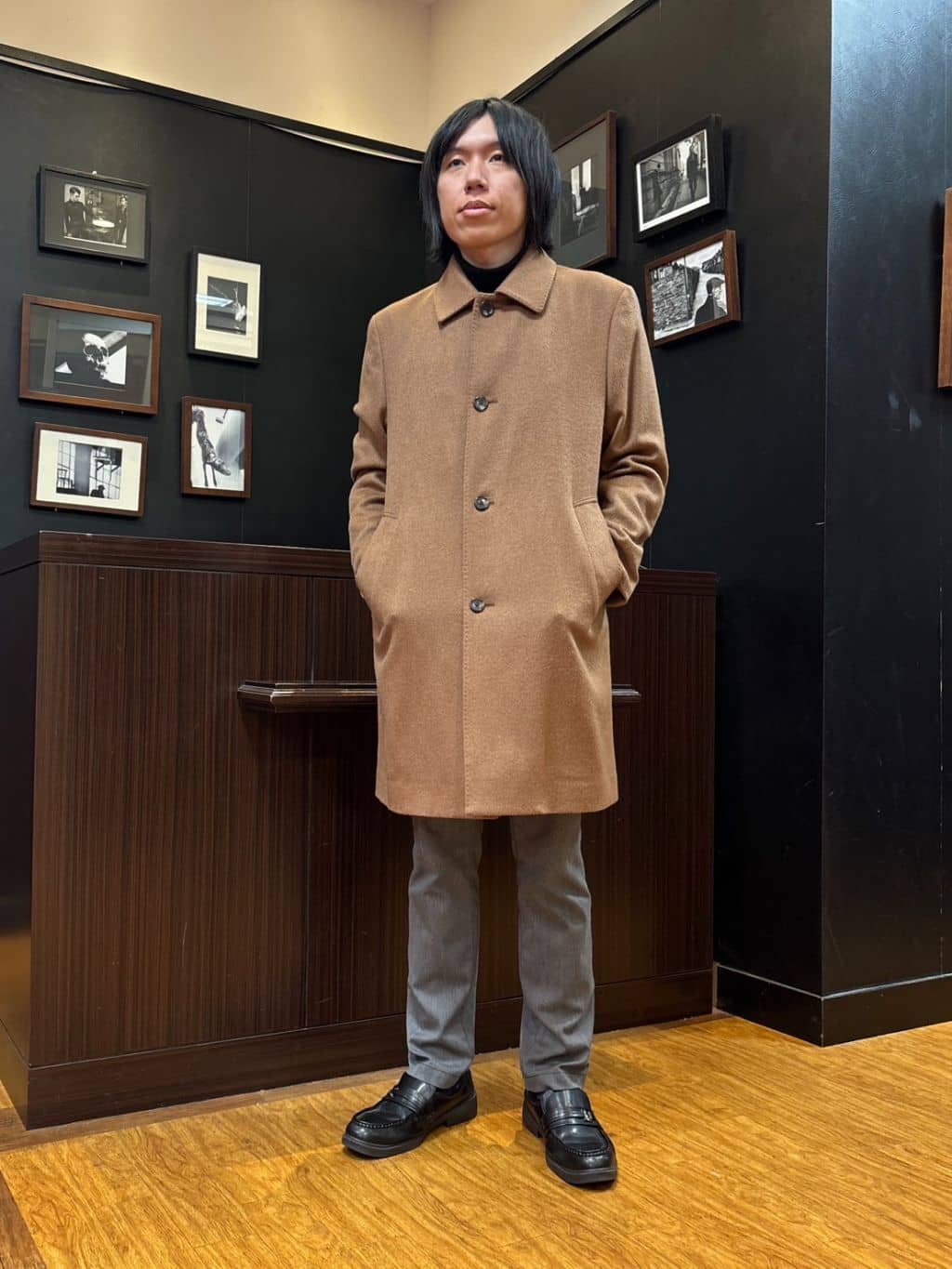moritaさんの「TAKEO KIKUCHI｜カシミヤブレンド ビーバー調ステンカラーコート」を使ったコーディネート