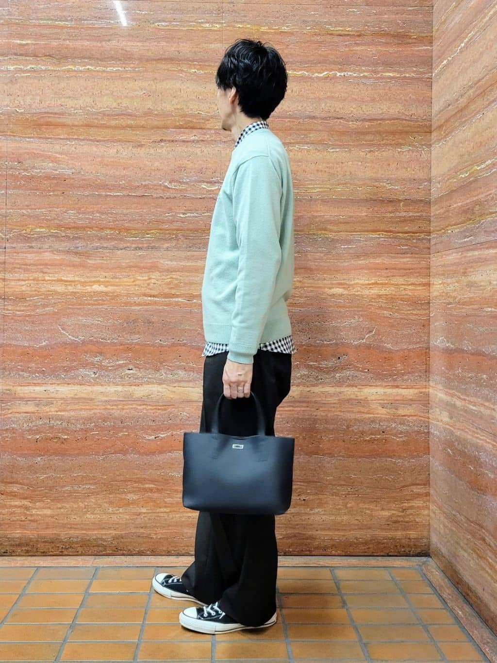 piroyaさんの「TAKEO KIKUCHI｜【Air Palette Knit】ワンポイント カラーニット プルオーバー」を使ったコーディネート