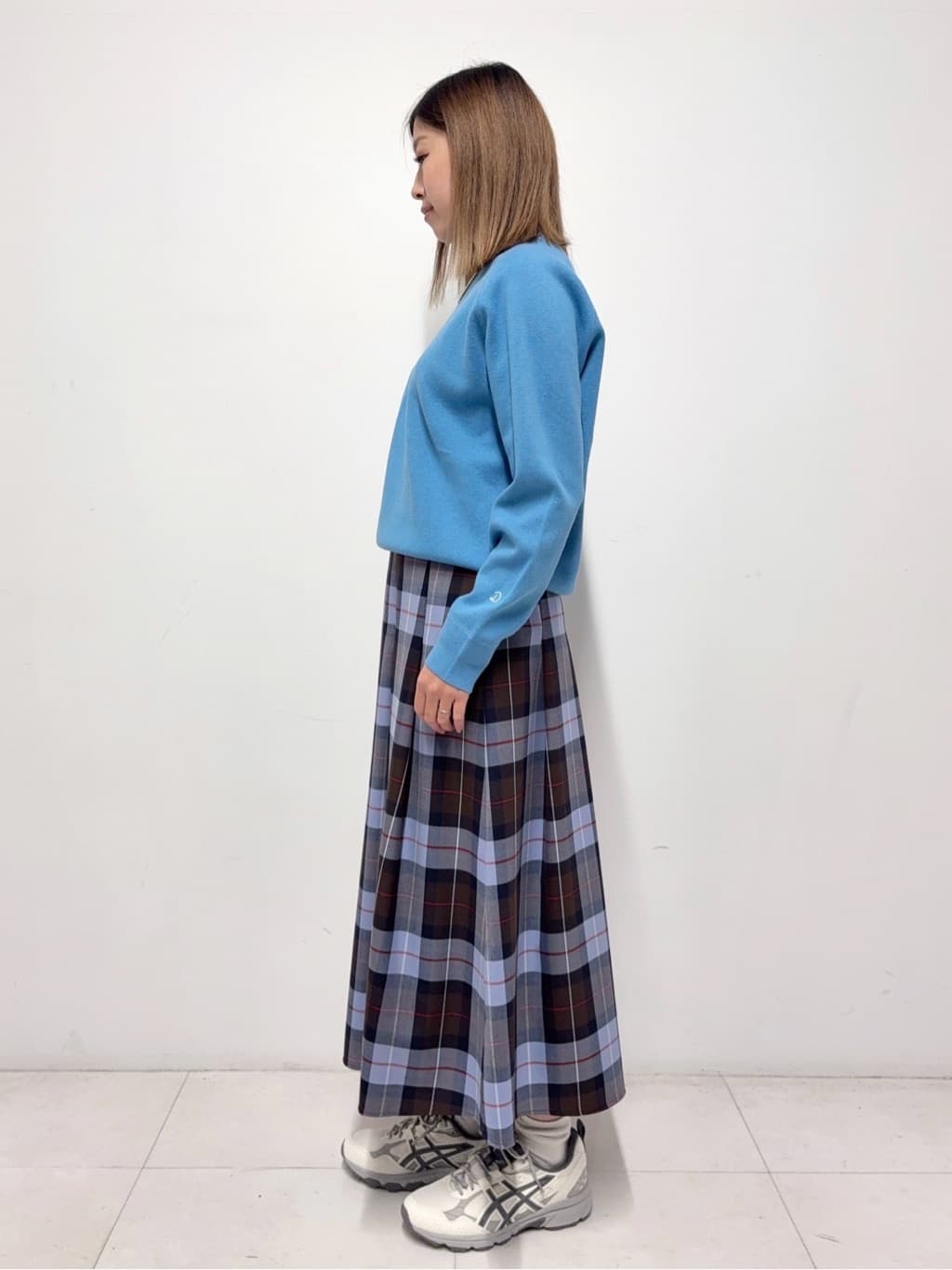 Nishijimaさんの「DRESSTERIOR｜◆チェックタックソフトプリーツスカート」を使ったコーディネート