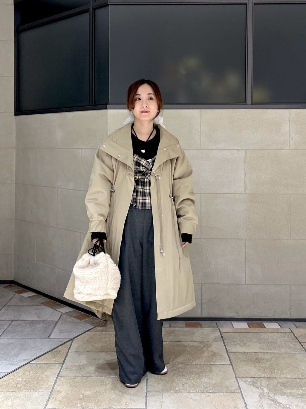 よねさんの「INDIVI｜オンブレチェックビスチェ」を使ったコーディネート
