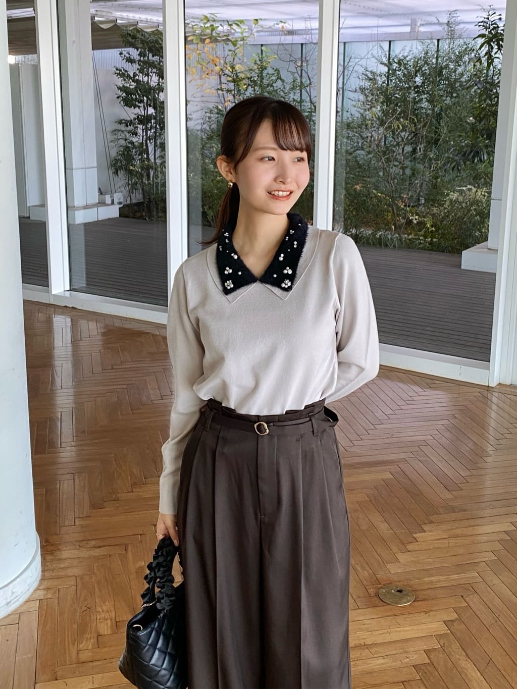 みさかさんの「index｜ベルト付き2タックワイドパンツ【洗濯機OK／ストレッチ／防シワ／イージーアイロン】」を使ったコーディネート