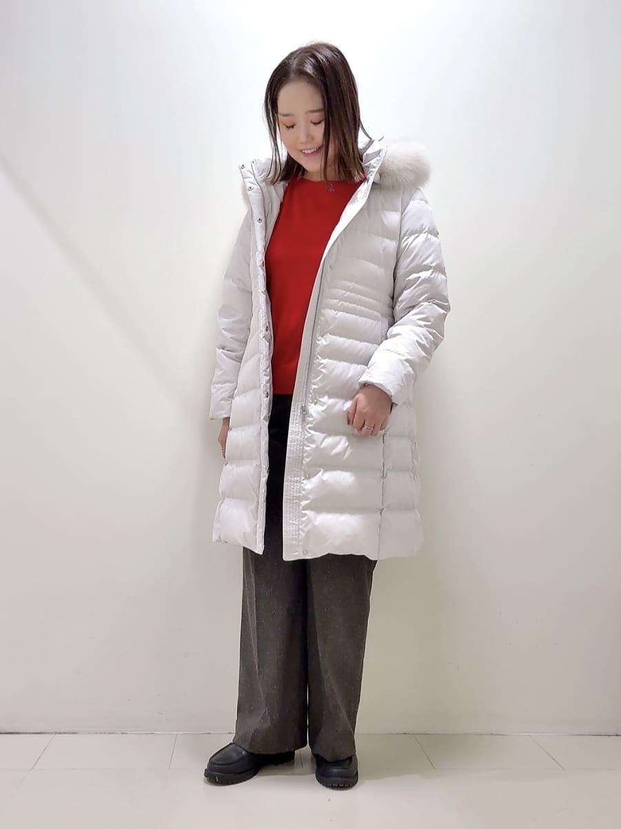 YUIさんの「UNTITLED｜【はっ水機能/フード取り外し可/防寒】ロングダウンコート」を使ったコーディネート