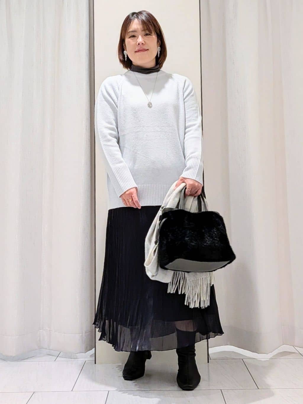 Onumaさんの「UNTITLED｜【重ね着もおすすめ/洗える】ウールカシミヤ クルーネックニット」を使ったコーディネート