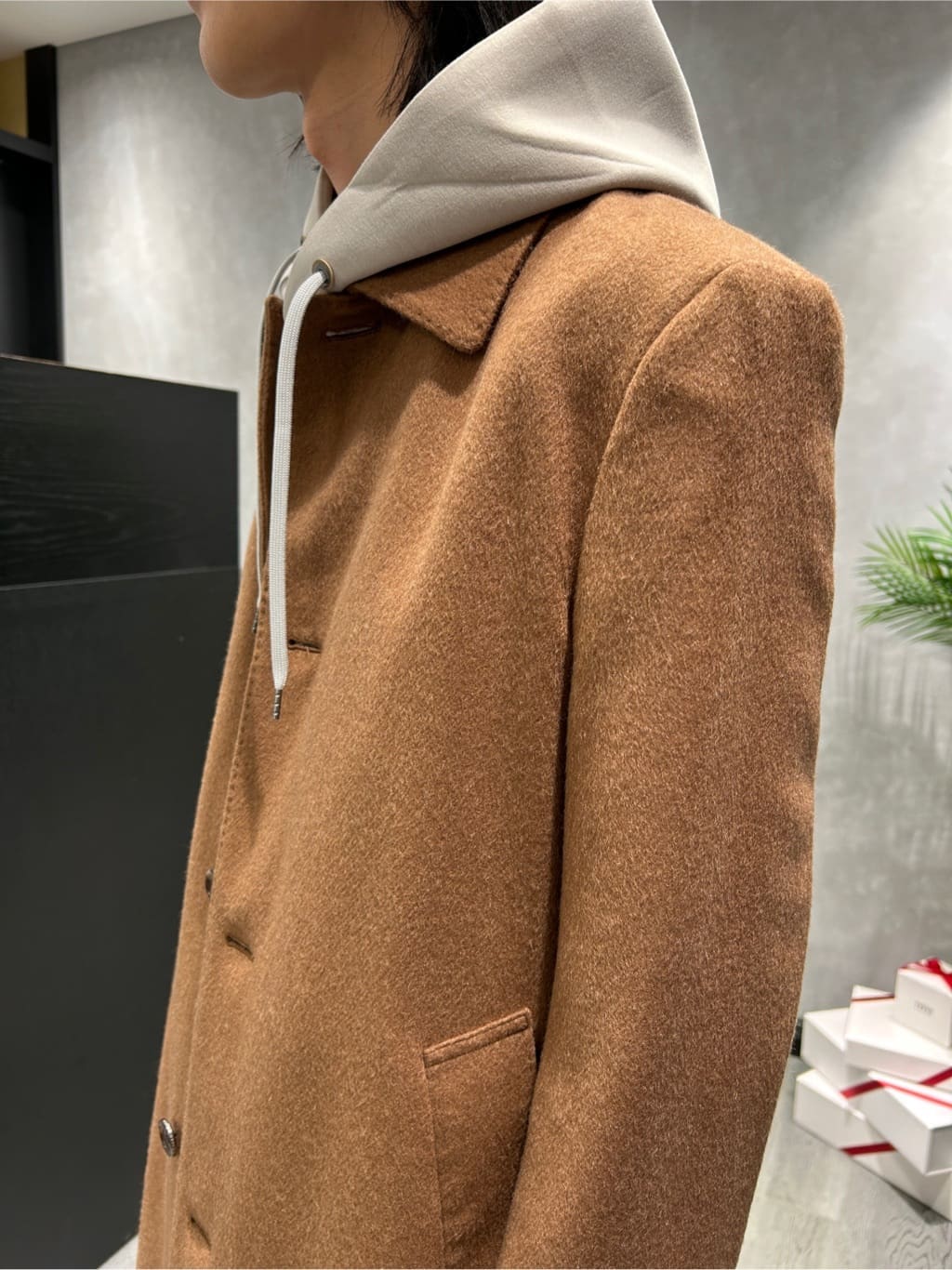 ruiさんの「TAKEO KIKUCHI｜カシミヤブレンド ビーバー調ステンカラーコート」を使ったコーディネート