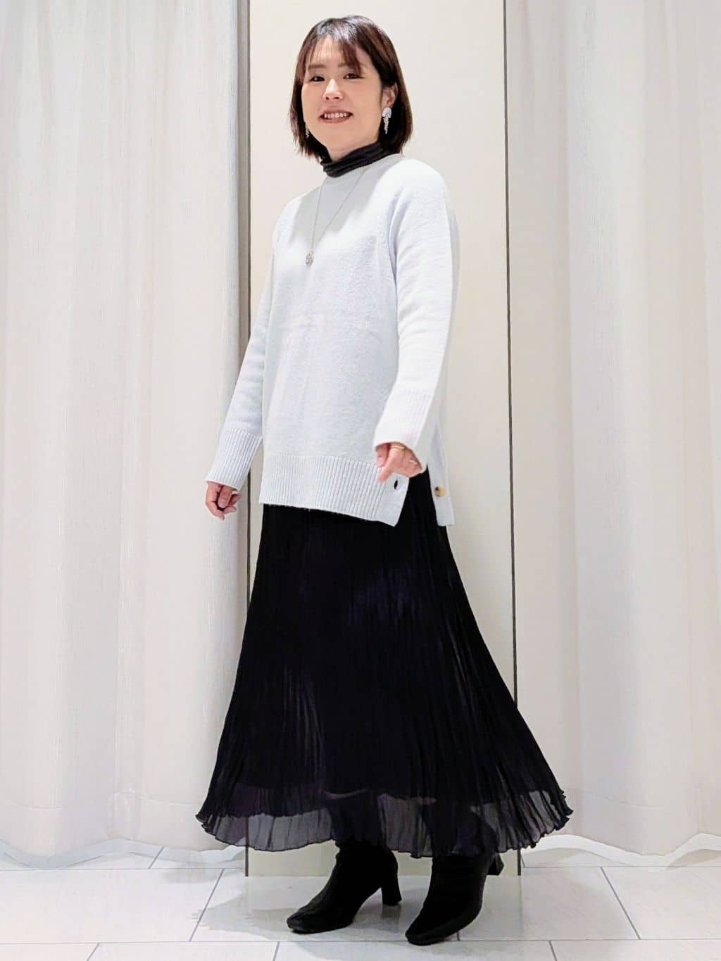 Onumaさんの「UNTITLED｜【重ね着もおすすめ/洗える】ウールカシミヤ クルーネックニット」を使ったコーディネート