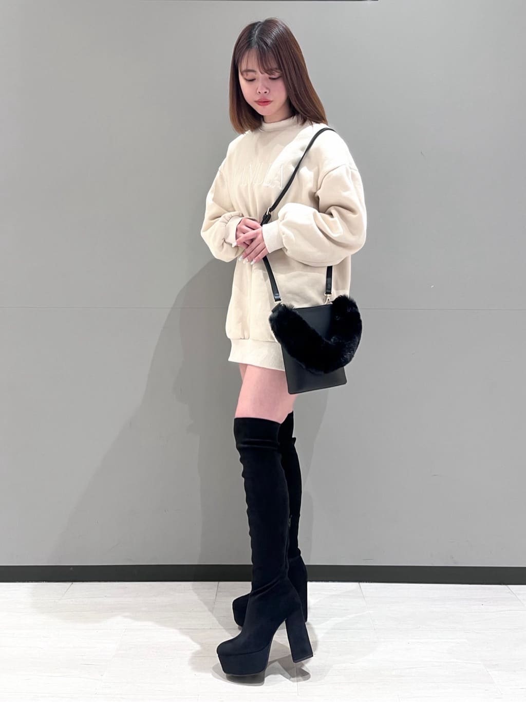RISAさんの「ESPERANZA｜厚底ラク盛りニーハイブーツ」を使ったコーディネート