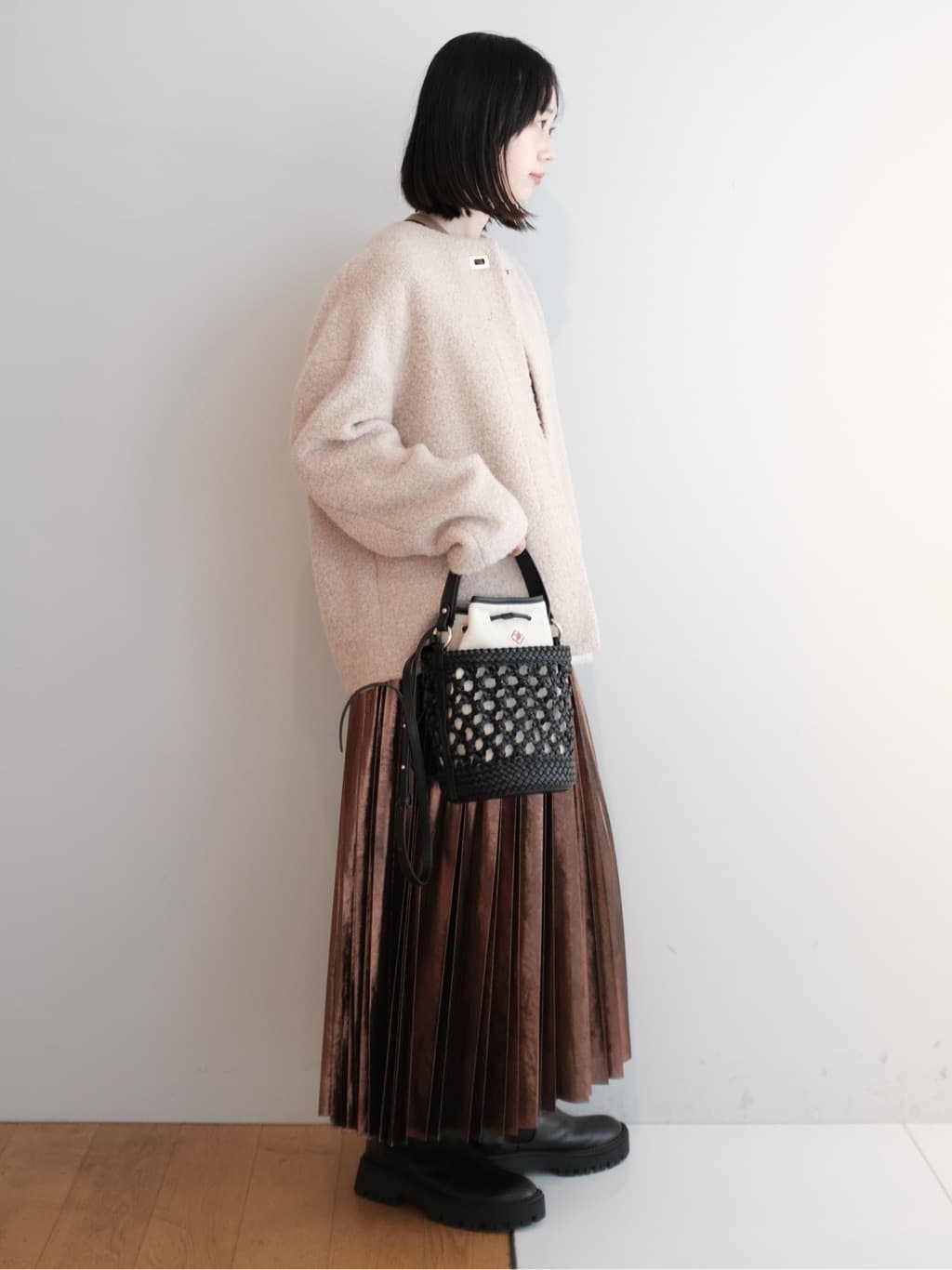 Kishimotoさんの「DRESSTERIOR｜◆ループヤーンショートジャケット」を使ったコーディネート