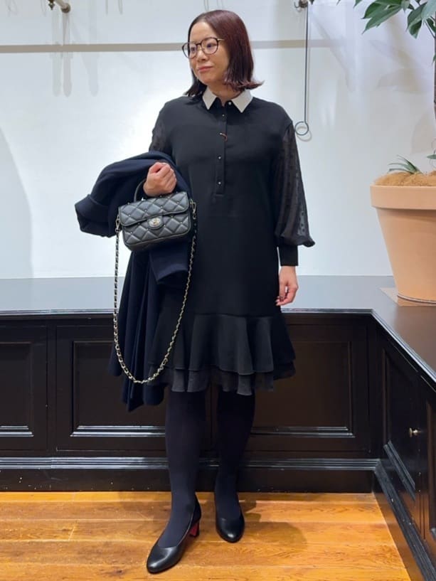 Asamiさんの「DRESSTERIOR｜◆【ウォッシャブル】ダブルクロスボリュームスリーブミニワンピース」を使ったコーディネート