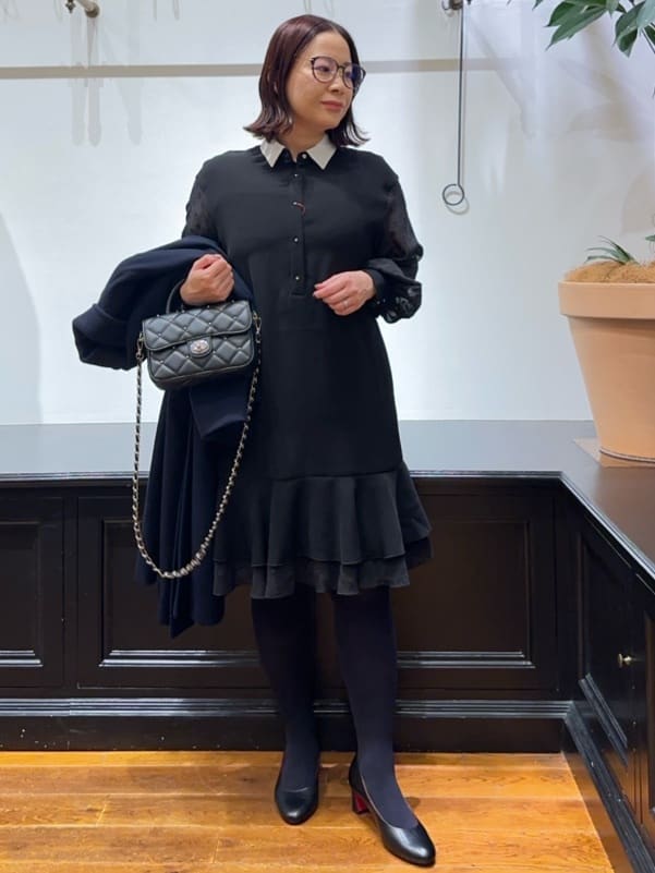 Asamiさんの「DRESSTERIOR｜◆【ウォッシャブル】ダブルクロスボリュームスリーブミニワンピース」を使ったコーディネート