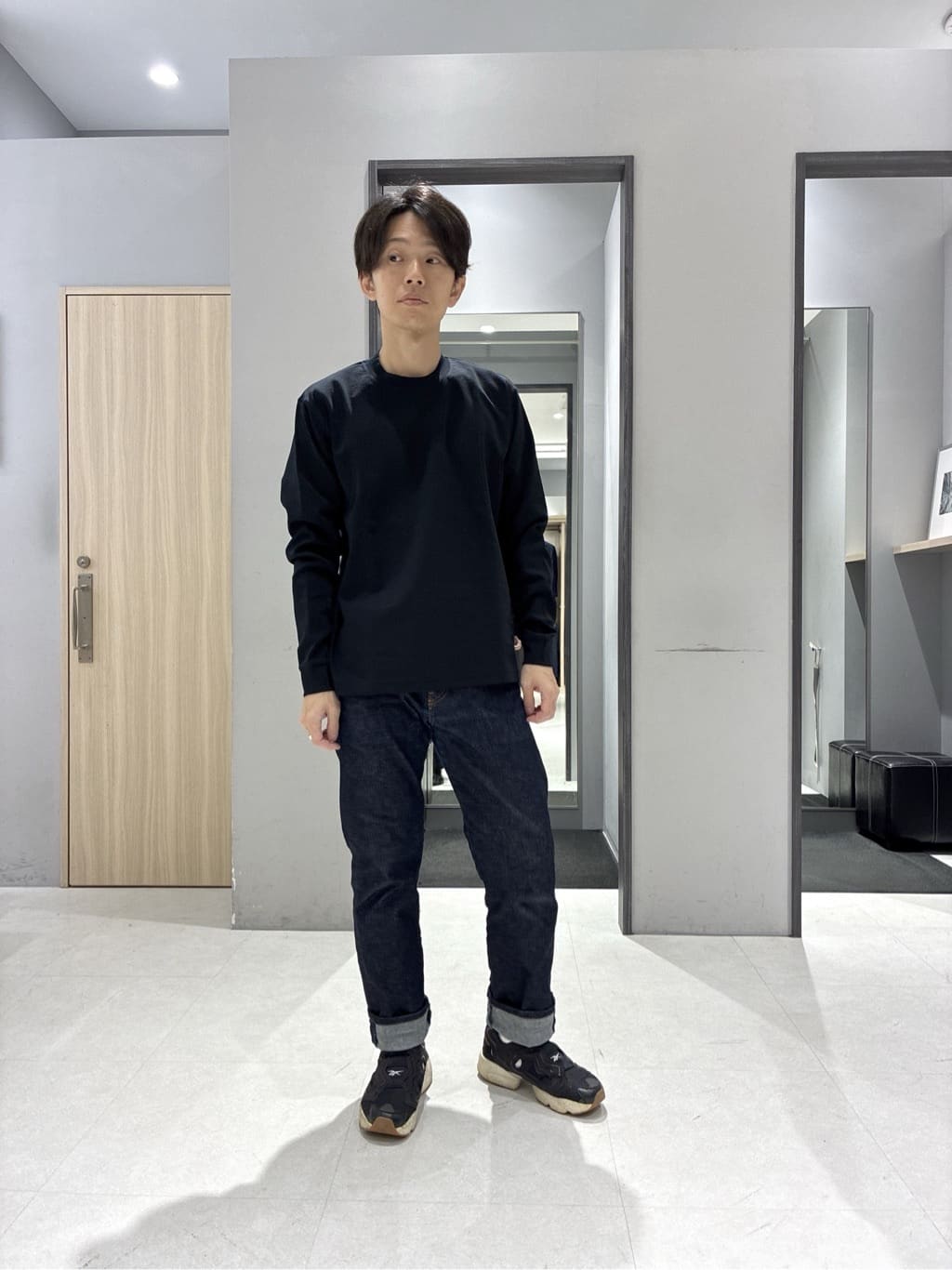 わいずみさんの「TAKEO KIKUCHI｜【JUST ONE LAYER】ダウンファブリック ジップアップ フード ブルゾン」を使ったコーディネート
