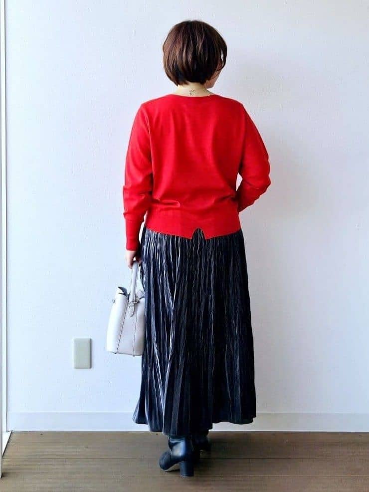 やじまさんの「UNTITLED｜【アンサンブル可/洗える】シルクウールカシミヤ ドルマンスリーブニット」を使ったコーディネート