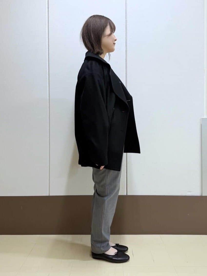 Rikoさんの「INDIVI｜【ウール混ラメ素材】Vネック煌めきニット」を使ったコーディネート