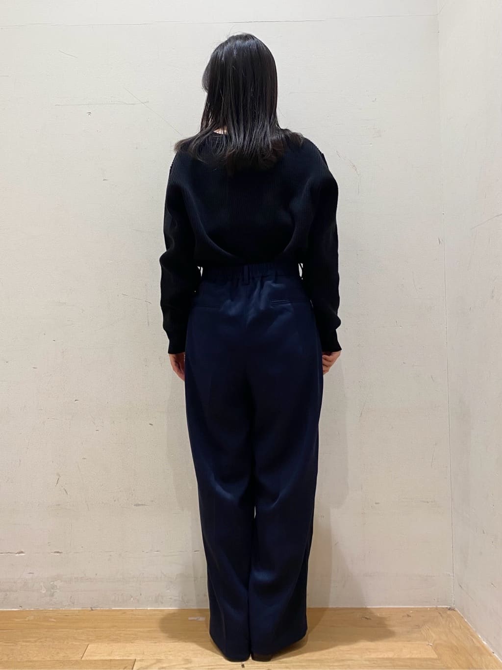 みなみさんの「OPAQUE.CLIP｜アシンメトリーボタンカーディガン【洗濯機OK】」を使ったコーディネート