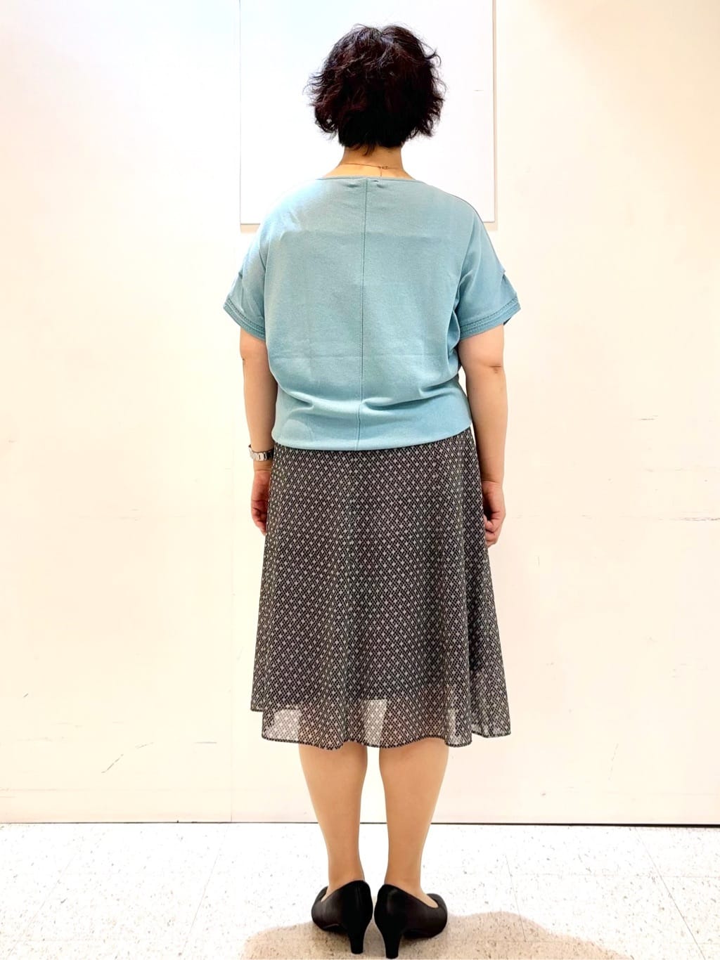 ヤスコさんの「Reflect｜【選べる7色◎／手洗い可／二の腕カバー】半袖ニット」を使ったコーディネート