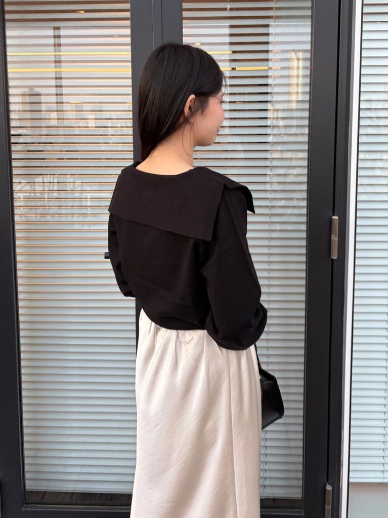 AOIさんの「Couture brooch｜リボンカラーデザインニット」を使ったコーディネート