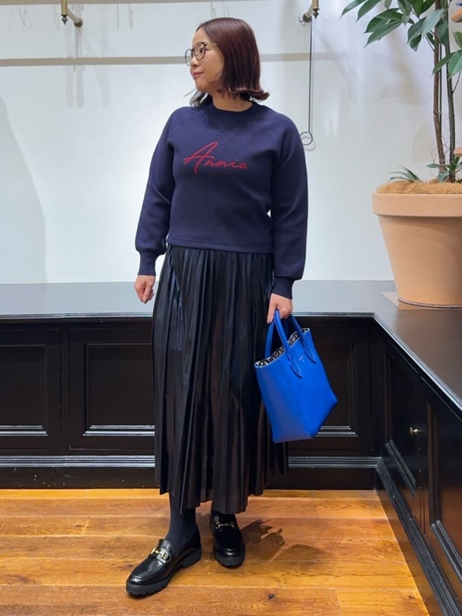 Asamiさんの「DRESSTERIOR｜◆【洗える/ストレッチ性/オンオフ】箔プリントプリーツスカート」を使ったコーディネート