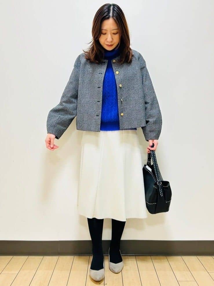 miiiさんの「Reflect｜【ほんのりラメ感◎】ふわふわフェザーヤーンハイネックニット」を使ったコーディネート