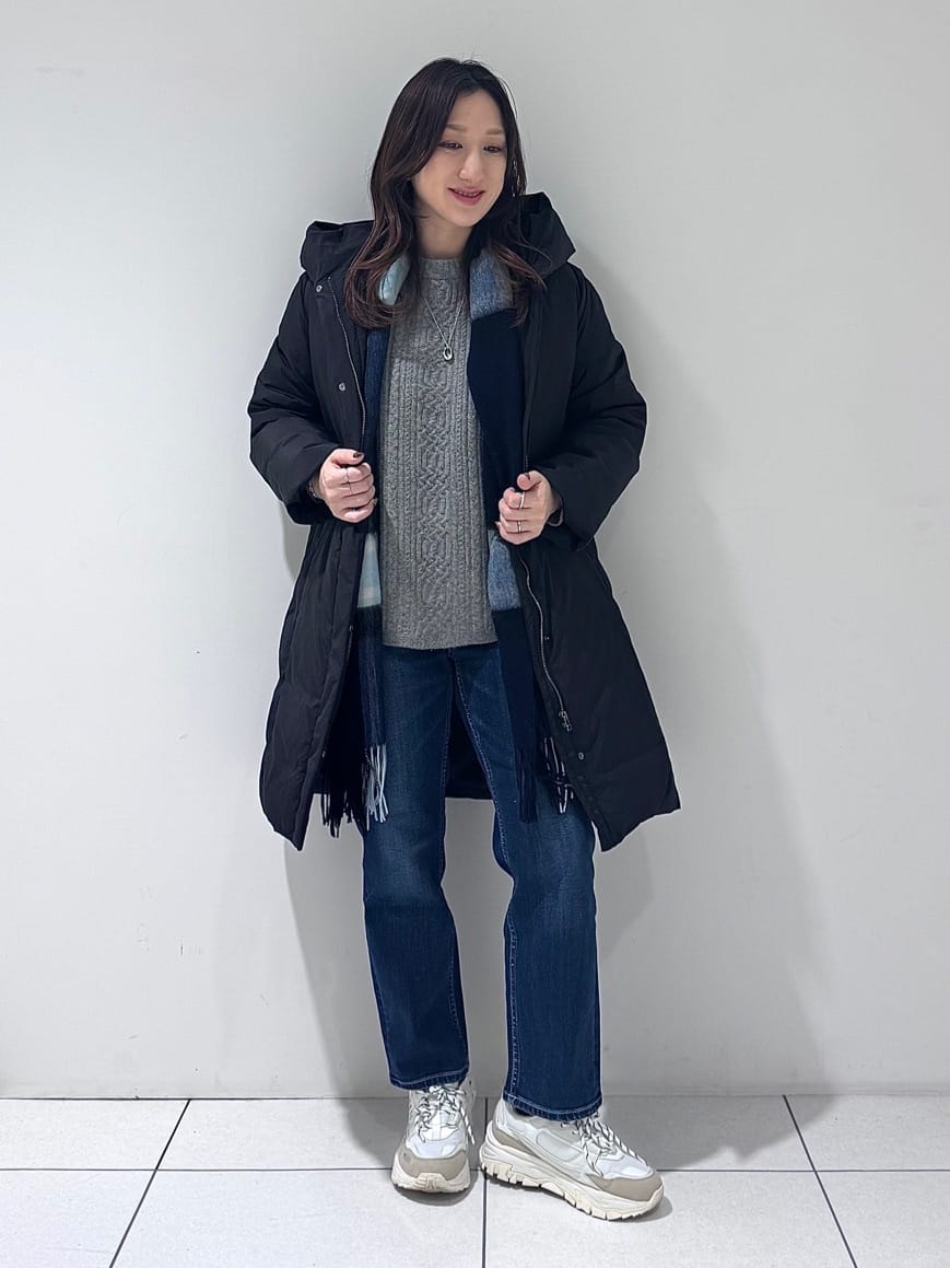 そんさんの「INDIVI｜【撥水／洗える】ステッチレス ロングダウンコート」を使ったコーディネート