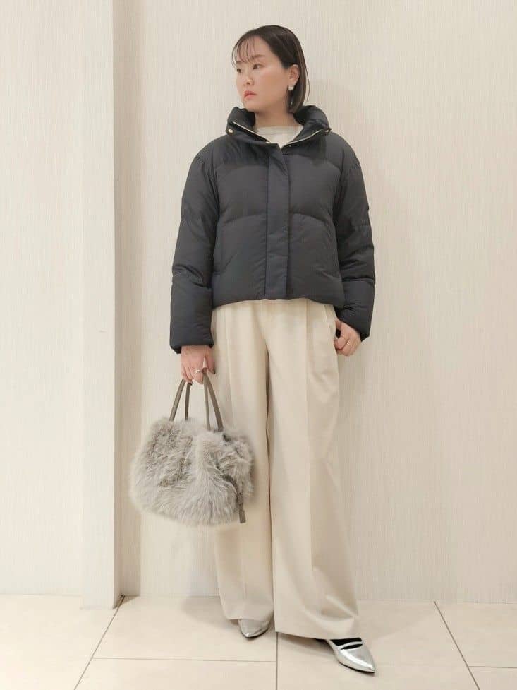 naokoさんの「UNTITLED｜【トレンド/撥水機能/防寒】ショートダウンコート」を使ったコーディネート