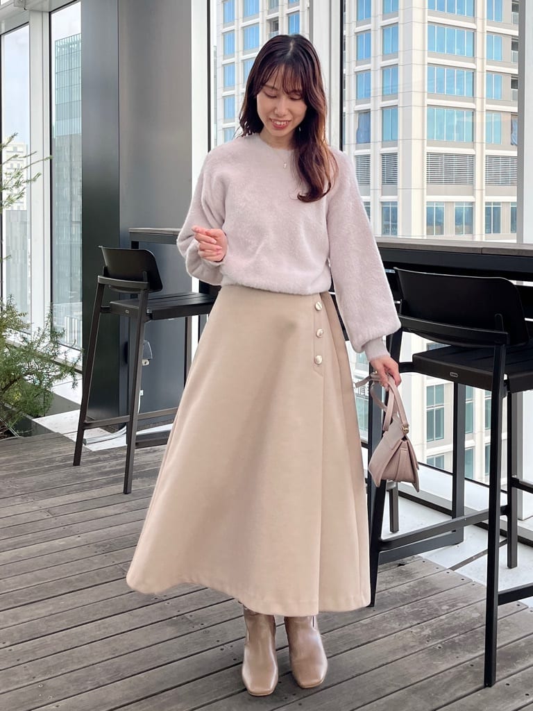 はばさんの「Couture brooch｜【前後2WAY】Springフェザーカーデトップス」を使ったコーディネート