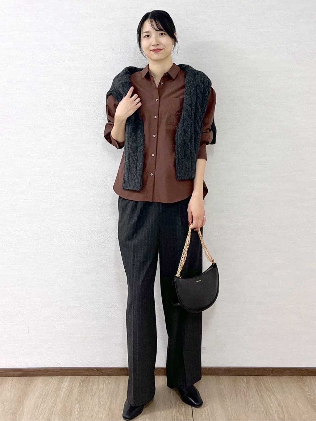 sachikoさんの「OPAQUE.CLIP｜ポケット刺繍レギュラーカラーシャツ【洗濯機OK】」を使ったコーディネート