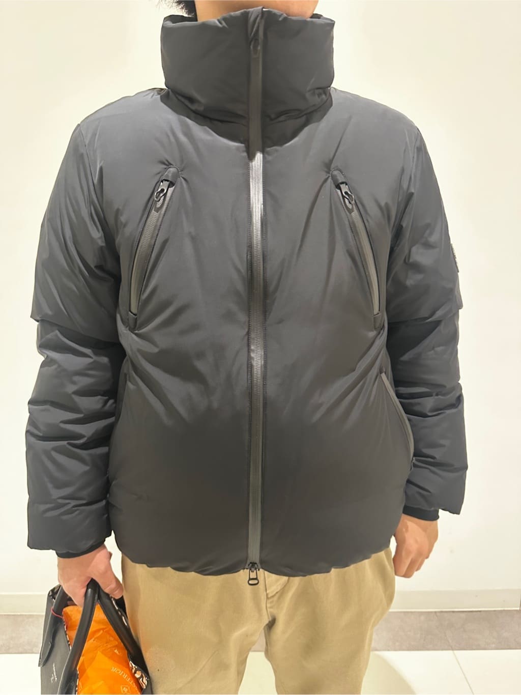 MATSUBARAさんの「DRESSTERIOR｜ヴィンテージ アルティメットチノパンツ」を使ったコーディネート