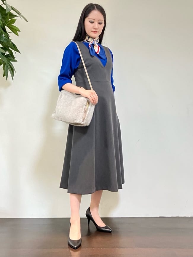 カレンさんの「UNTITLED｜【アンサンブル可/洗える】シルクウールカシミヤ ドルマンスリーブニット」を使ったコーディネート