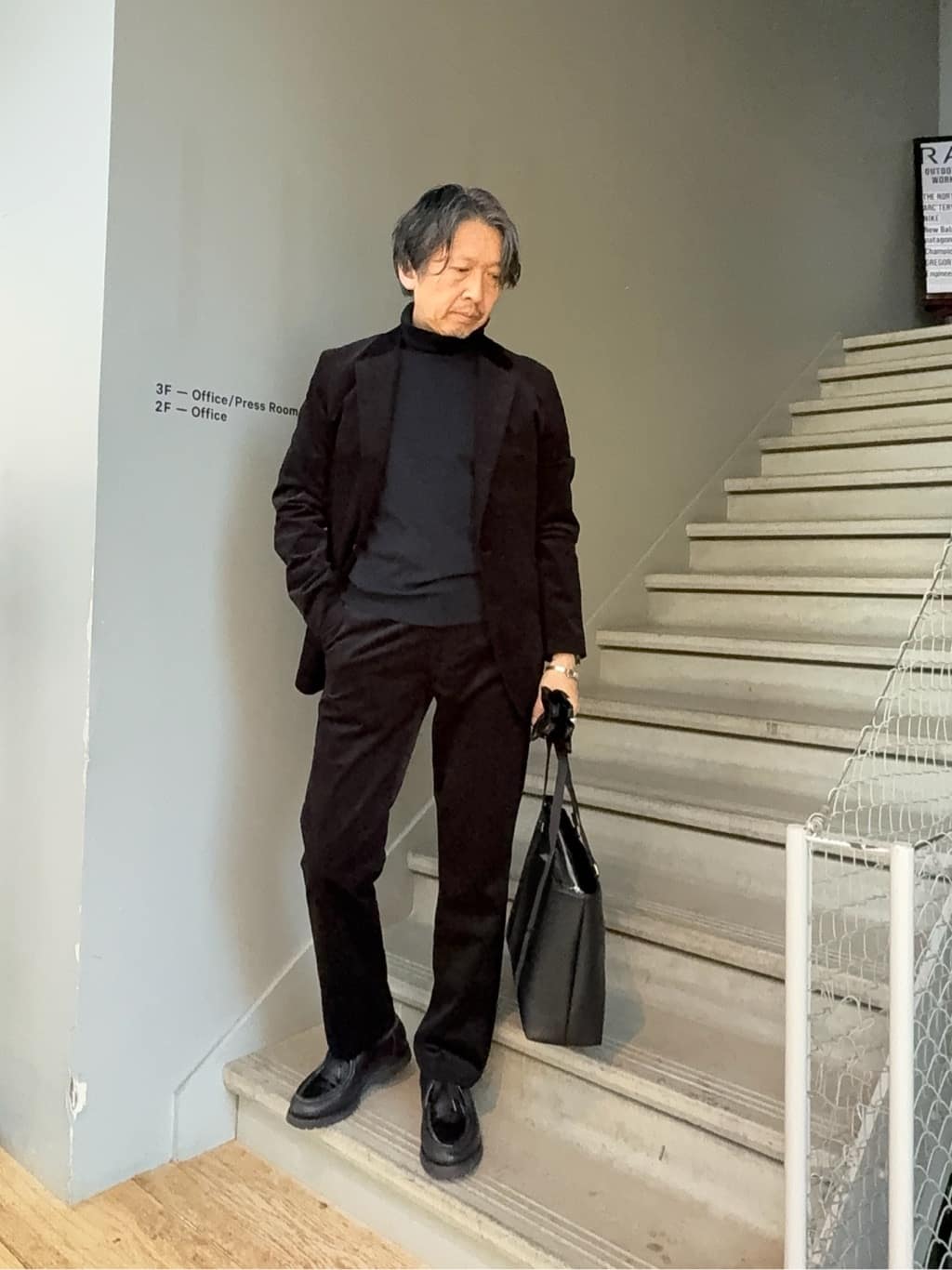 デザイナーTAKEman さんの「TAKEO KIKUCHI｜【Sサイズ～】ストレッチコーデュロイ ジャケット」を使ったコーディネート