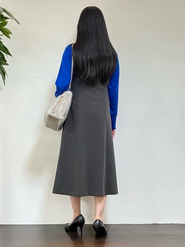 カレンさんの「UNTITLED｜【アンサンブル可/洗える】シルクウールカシミヤ ドルマンスリーブニット」を使ったコーディネート