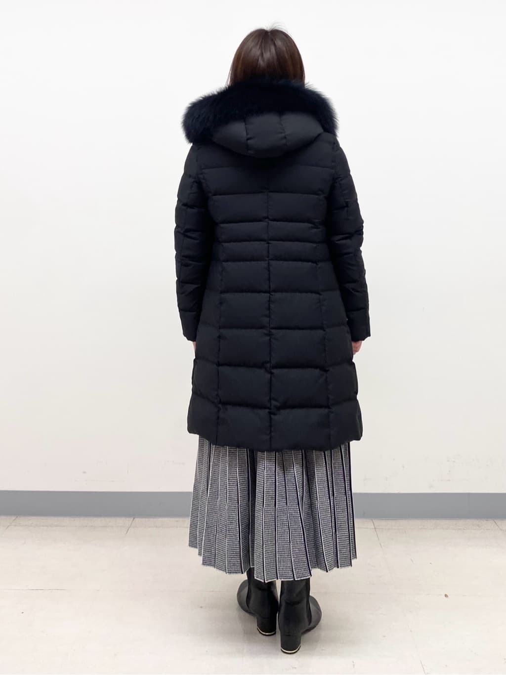 YUKARIさんの「INDIVI｜【名品／撥水／抗菌防臭】ロング丈リサイクルダウンコート」を使ったコーディネート
