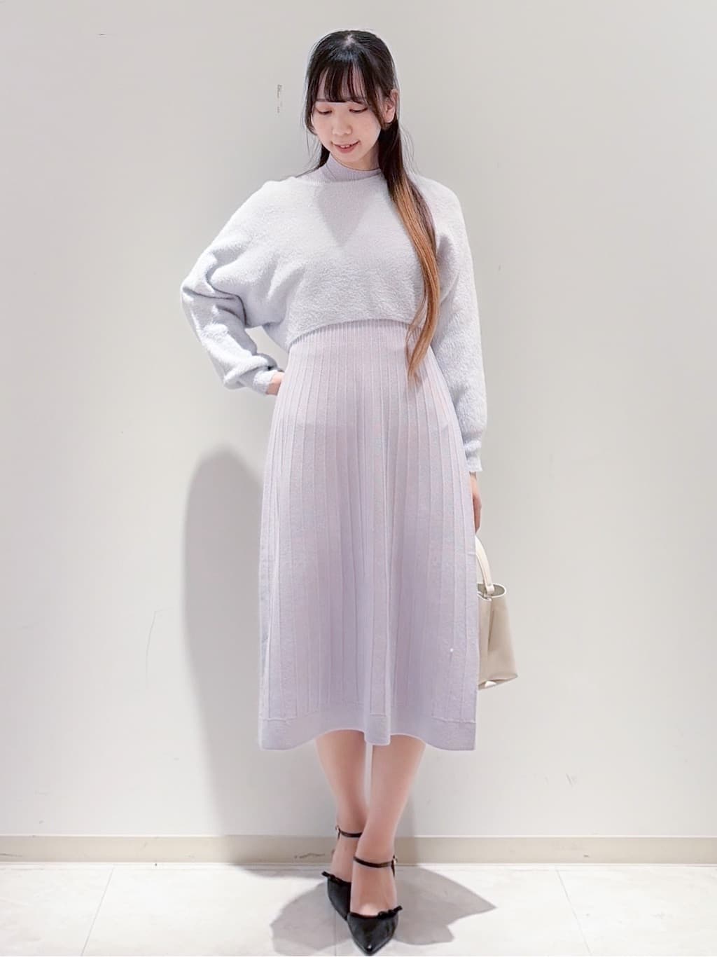 yurinaさんの「index｜ラメフェザープルオーバーセット ニットワンピース【洗濯機OK】《XS～LL》」を使ったコーディネート