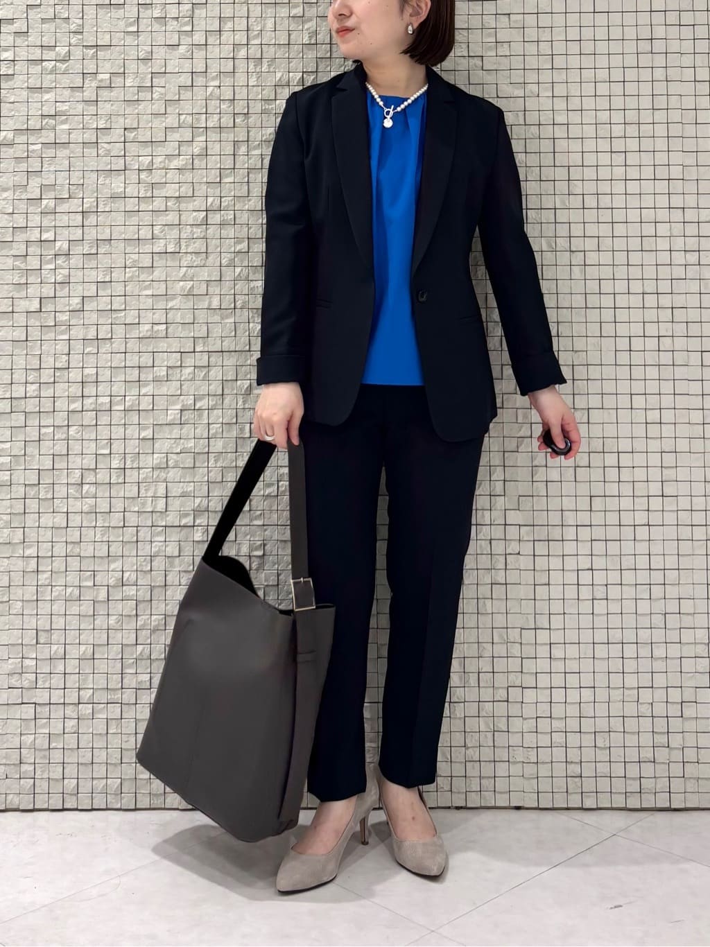 sakuさんの「INDIVI｜【定番スーツ／UVケア／洗える】ウール調テーラードジャケット」を使ったコーディネート