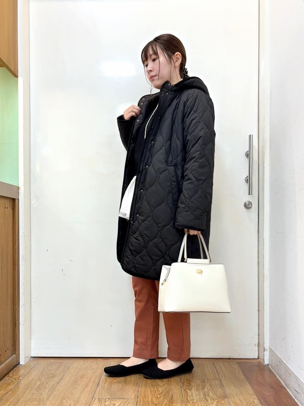 だいわさんの「SHOO･LA･RUE｜【高レビュー/洗濯機可/SS-LL】あったか裏起毛 のびのびストレッチ テーパードパンツ」を使ったコーディネート