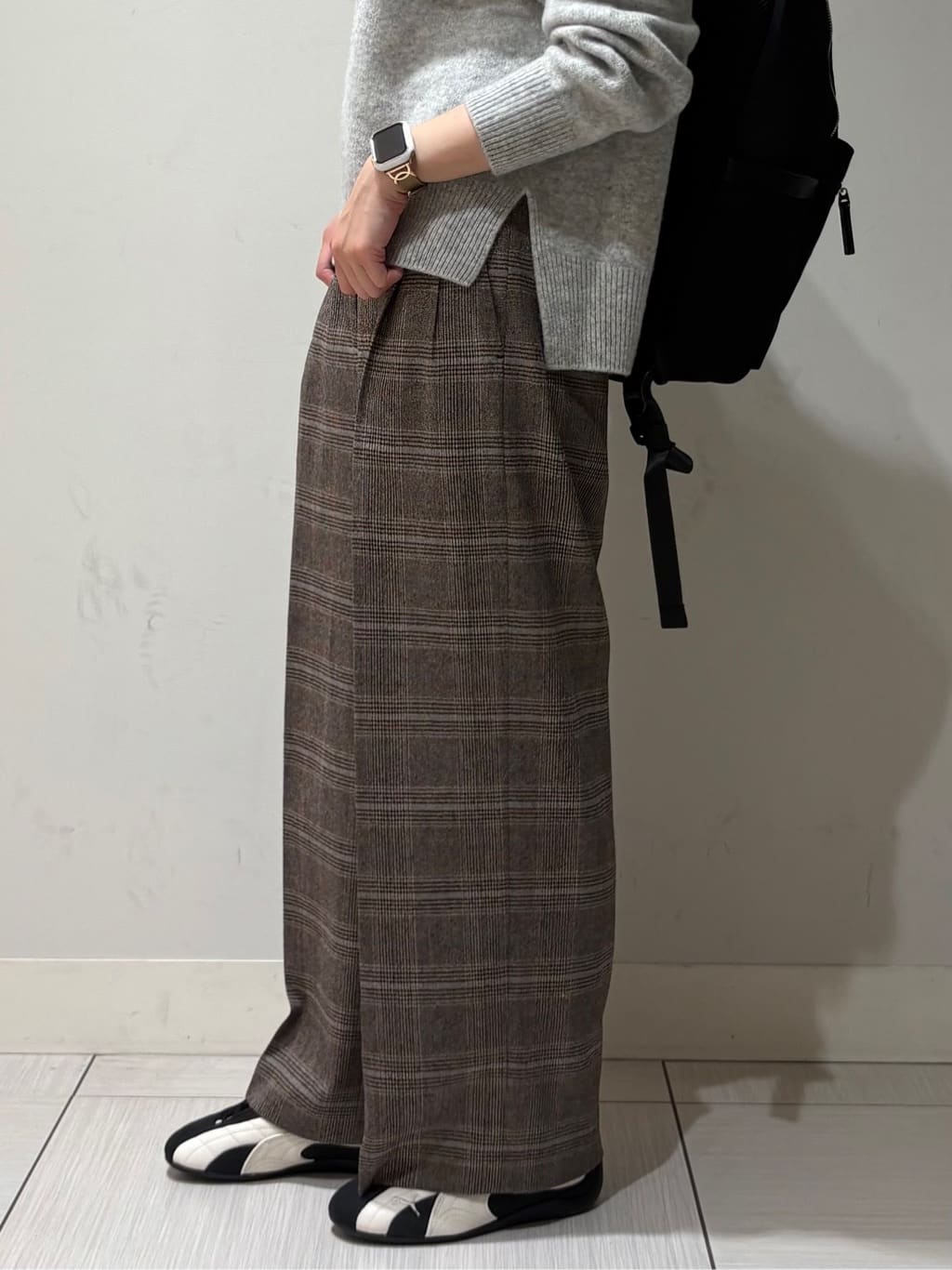 やなぎさんの「DRESSTERIOR｜【再入荷/荷重軽減】サスペンションマルチポケットリュック」を使ったコーディネート