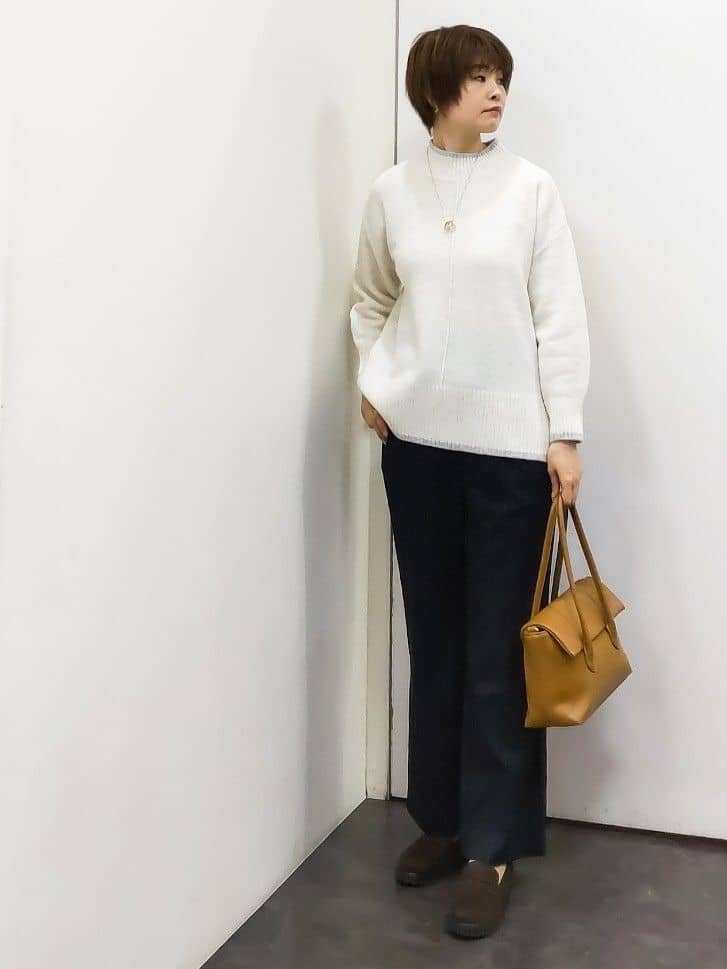 やまちゃんさんの「grove｜【洗える】ふんわりウール混オーバーサイズニット」を使ったコーディネート