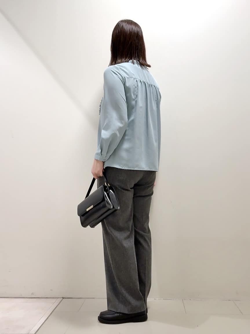 YUIさんの「UNTITLED｜【はっ水機能/フード取り外し可】ミディダウンコート」を使ったコーディネート