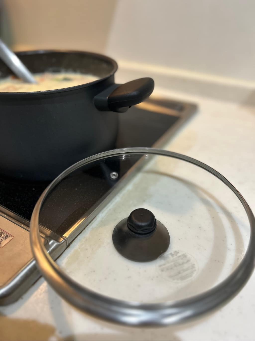 momo.さんの「212 KITCHEN STORE｜ミッドナイト両手鍋 20cm ＜MEYER マイヤー＞」を使ったコーディネート