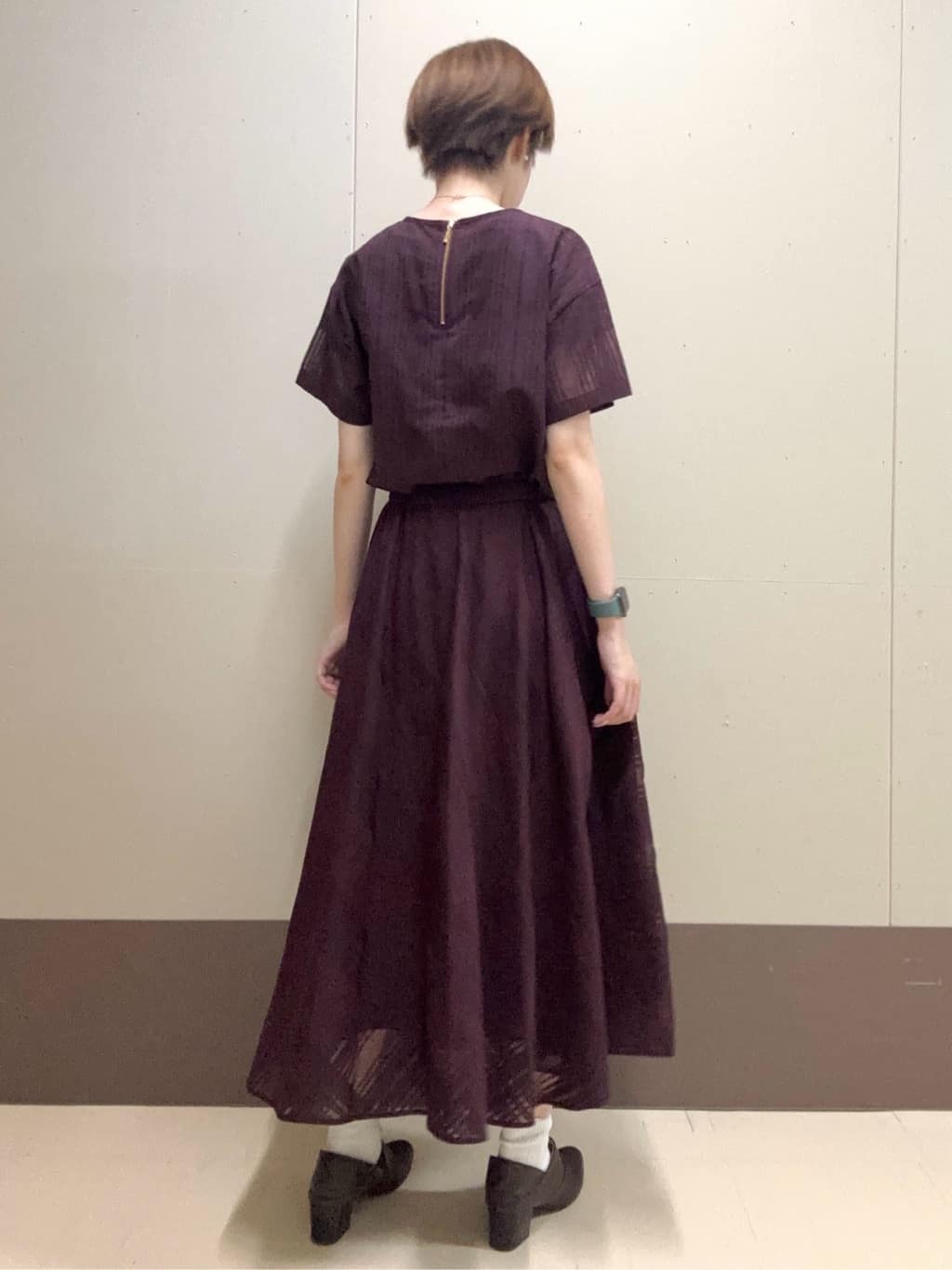 mioさんの「UNTITLED｜【セットアップ可/後ろウエストゴム】シアーチェックスカート」を使ったコーディネート