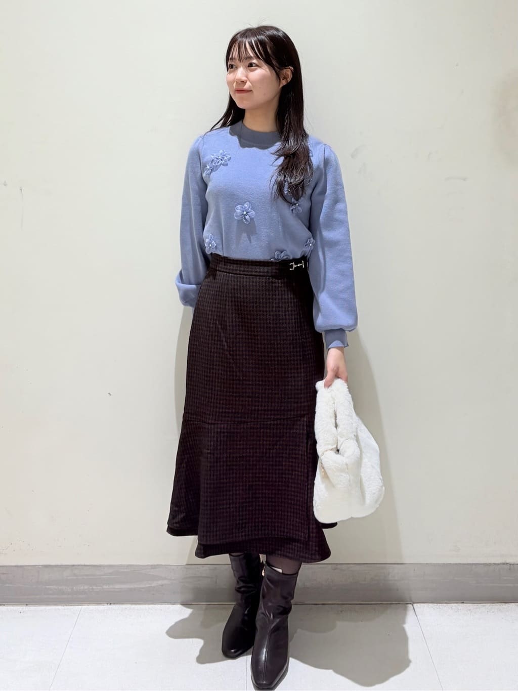 きみさんの「OPAQUE.CLIP｜フラワーモチーフハイネックニット【洗える】」を使ったコーディネート