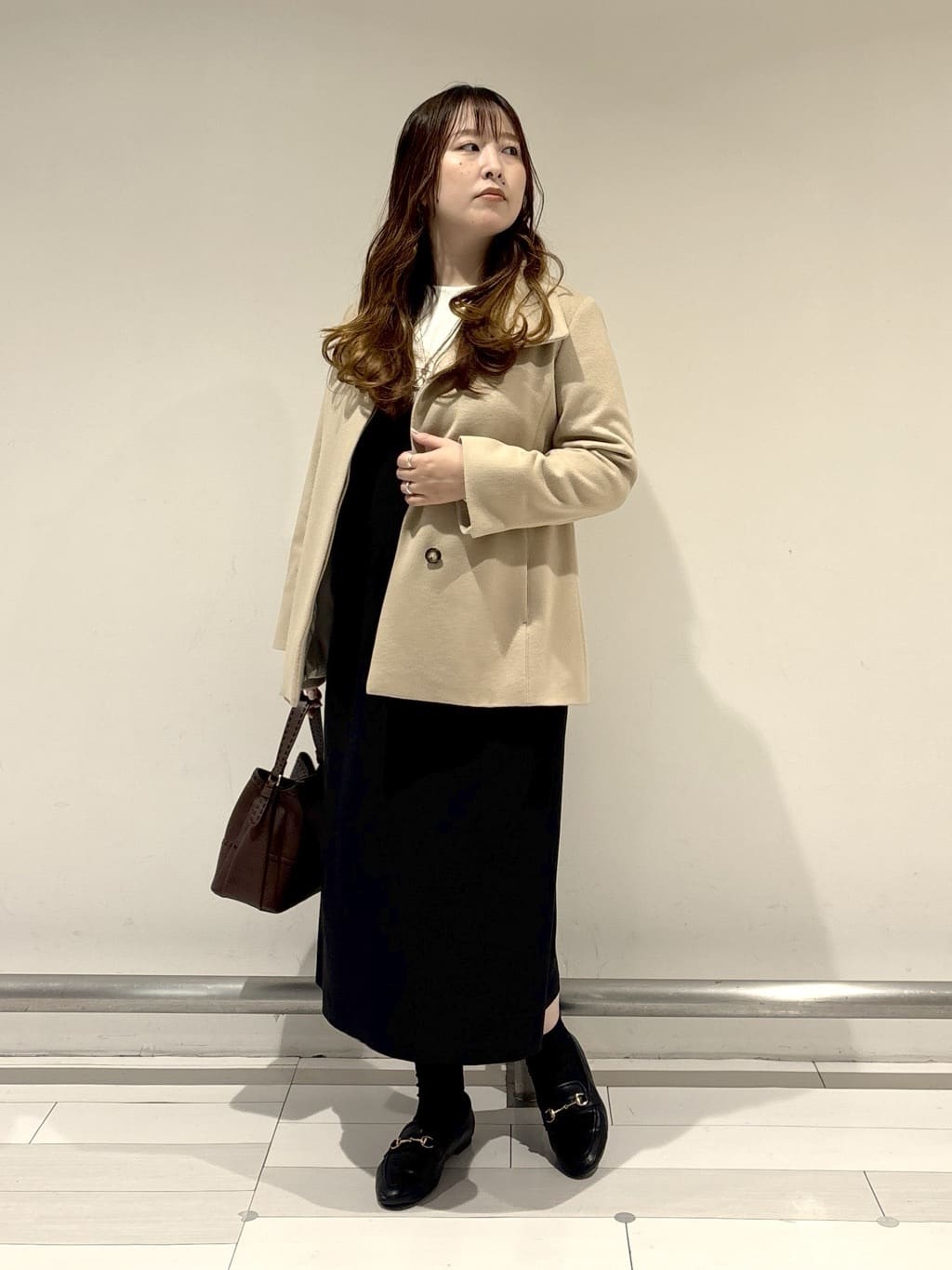 nakamuraさんの「Reflect｜【SS-4Lサイズ／衿が顔に当たらない◎】スタンドネックミドルコート」を使ったコーディネート