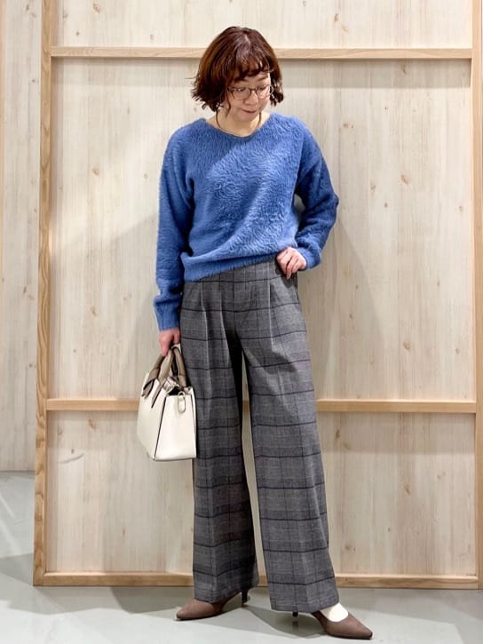 nakoさんの「THE SHOP TK｜【華やかで柔らか】ふわふわフェザーニット/洗える・前後2WAY」を使ったコーディネート