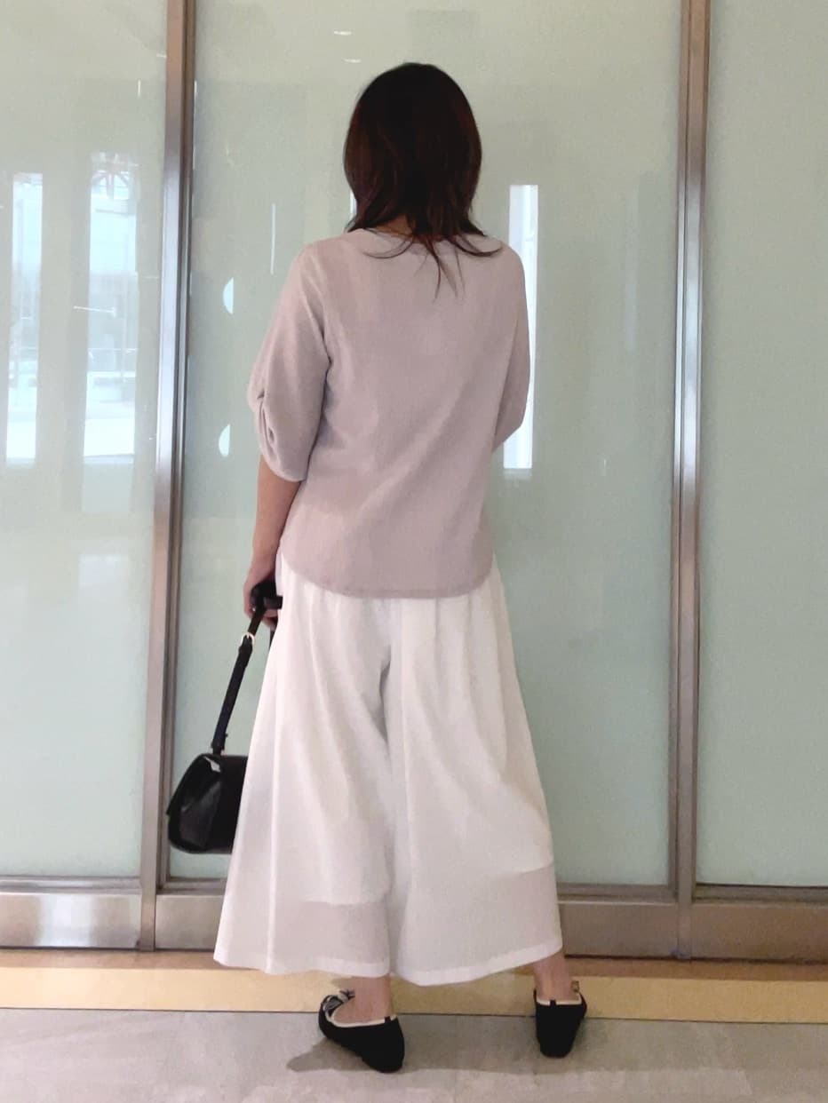 mayutaさんの「INDIVI｜【UVケア／吸汗速乾】凹凸素材ねじり袖トップス」を使ったコーディネート