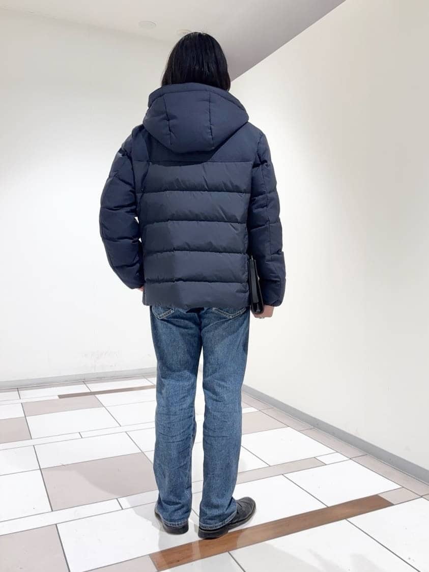 及川さんの「TAKEO KIKUCHI｜カラーコンビ ダウンブルゾン」を使ったコーディネート