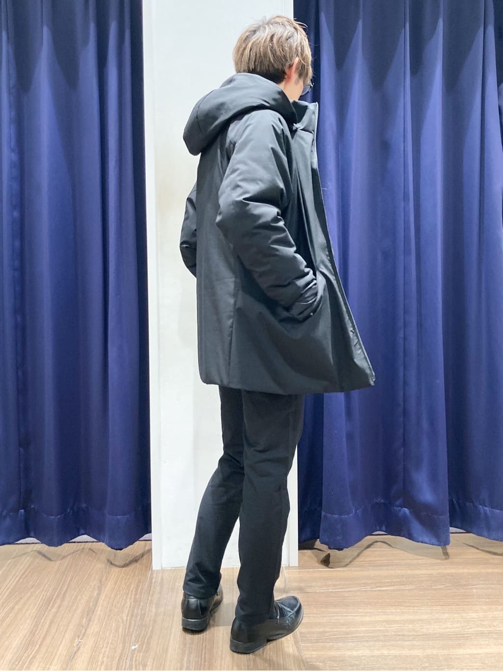 つーじーさんの「THE SHOP TK｜【軽くて、暖かい】SORONA／ソロナ 中綿ブルゾン 防風/軽量/洗濯機OK/フード脱着可」を使ったコーディネート