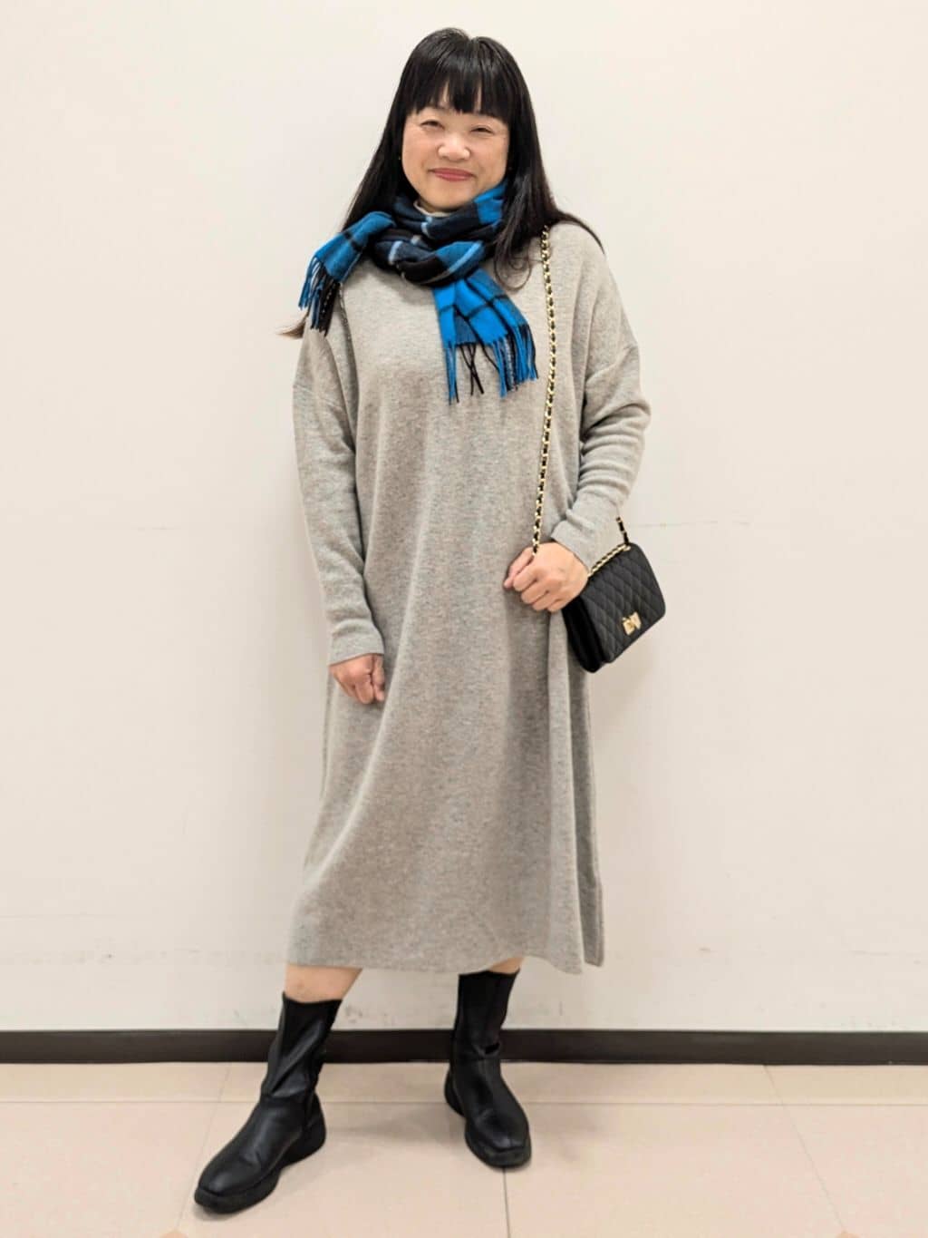 ともさんの「UNTITLED｜【ロング丈/ゆったりシルエット】テントライン ニットワンピース」を使ったコーディネート