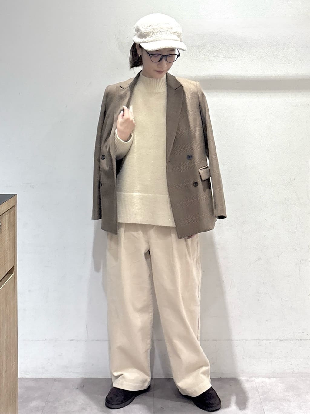 たけねぇさんの「OPAQUE.CLIP｜コーデュロイタックワイドパンツ【洗濯機OK】」を使ったコーディネート