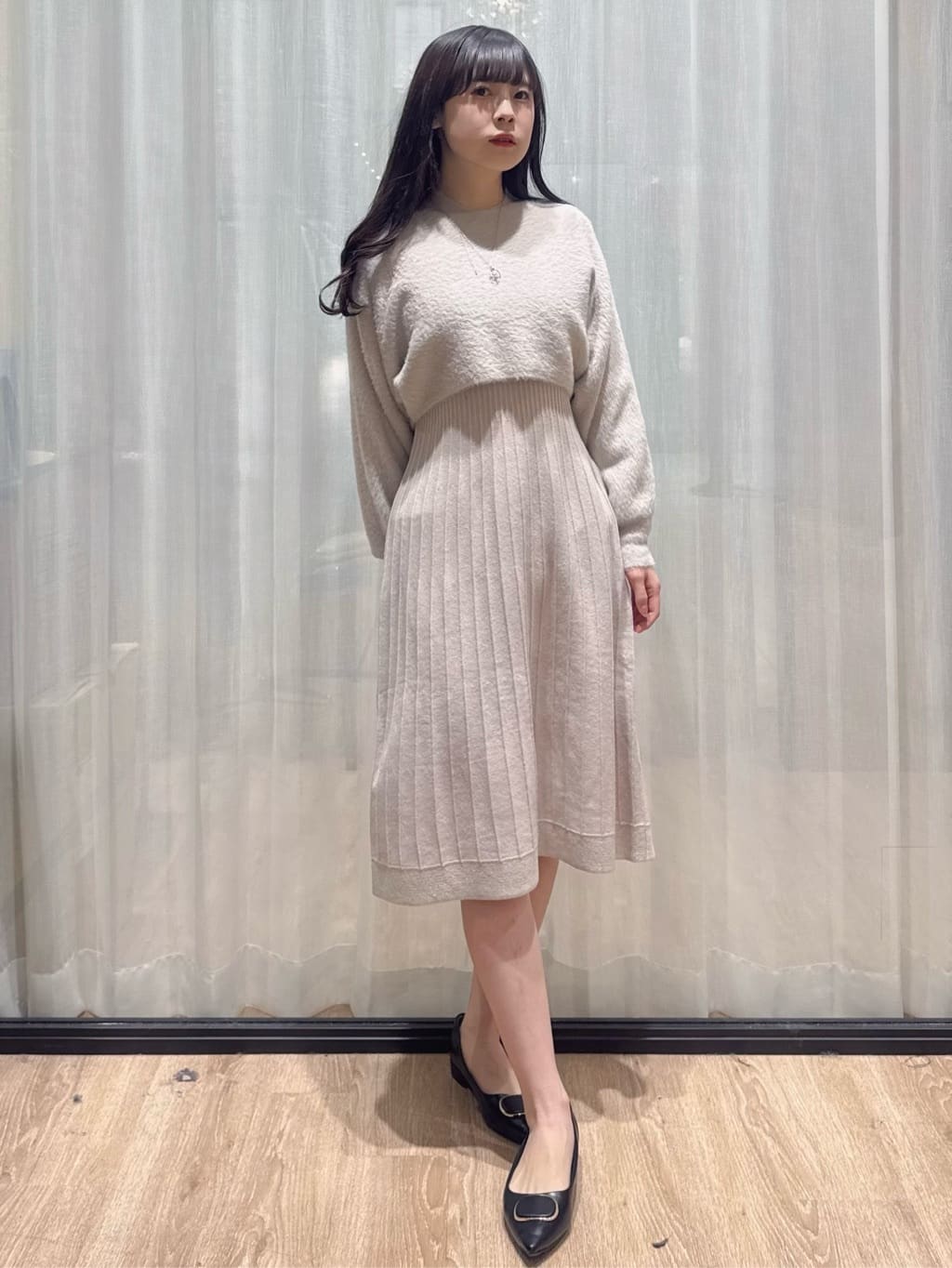 ぞうげさんの「OPAQUE.CLIP｜ラメフェザープルオーバーセット ニットワンピース【洗濯機OK】《XS～LL》」を使ったコーディネート