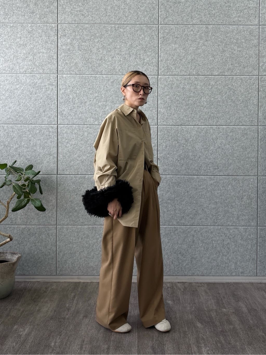 kotakiさんの「INDIVI｜Timeless｜ビッグポケットフォルムシャツ」を使ったコーディネート