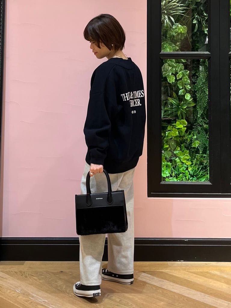 ogataさんの「DRESSTERIOR｜フェイクファーコンビリサイクルレザートートバッグ」を使ったコーディネート